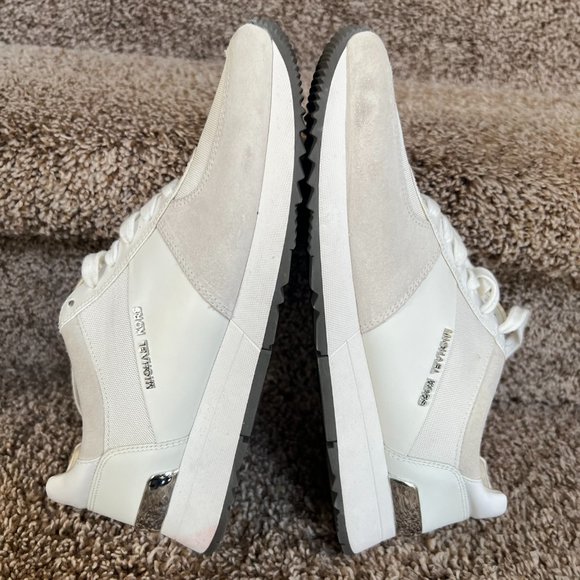 Michael Kors Women's Off White Leather Sneakers. - Picture 10 of 12